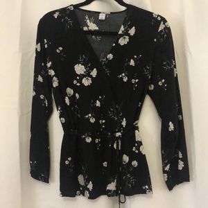 Old Navy Woman’s top size L